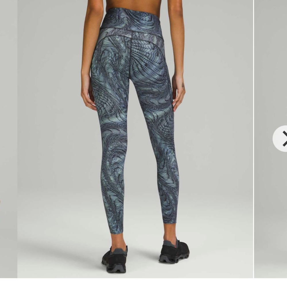 Lululemon fast and free crops 25” size 6